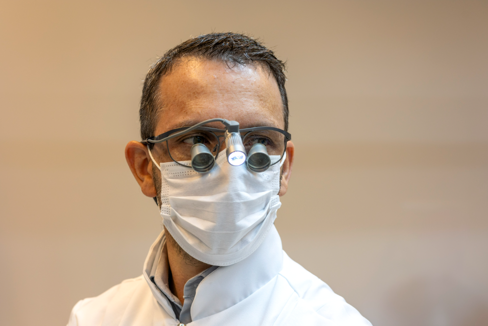 Dr. Leonardo Ribeiro
